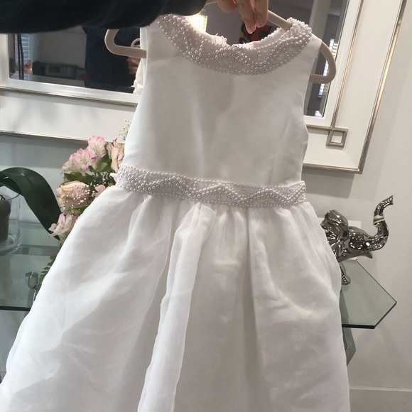 David’s Bridal flower girl dress 2T white - Picture 10 of 11